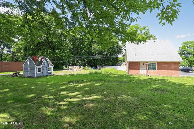 414 Findlay Street, Perrysburg, OH 43551