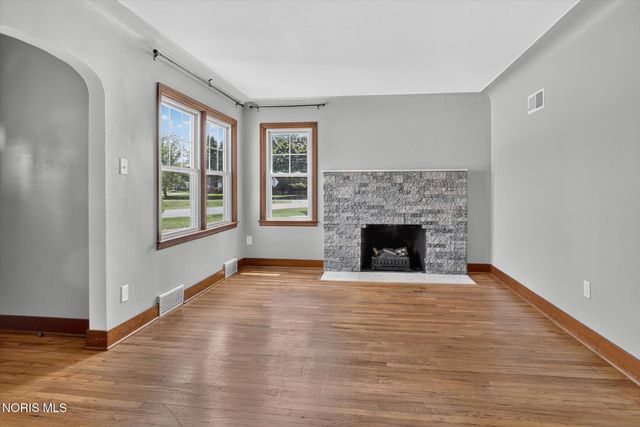 414 Findlay Street, Perrysburg, OH 43551
