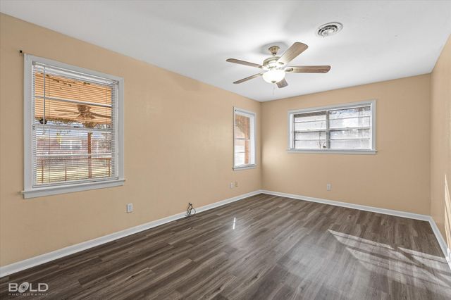 2710 Higgins Street, Shreveport, LA 71104