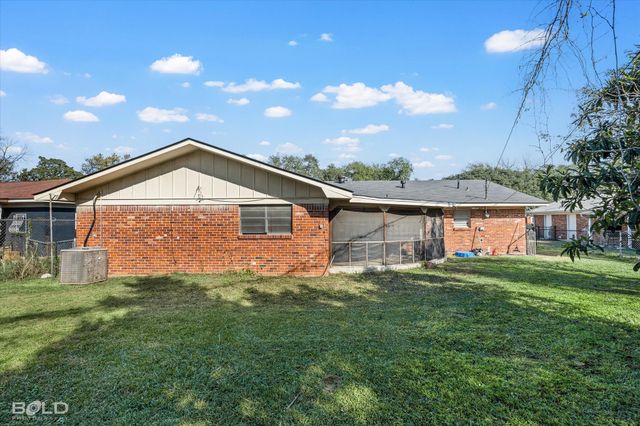 2710 Higgins Street, Shreveport, LA 71104