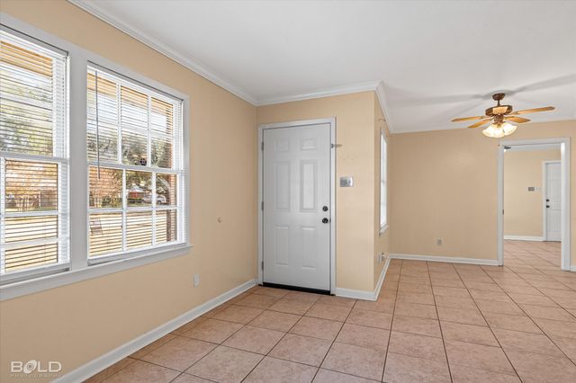 2710 Higgins Street, Shreveport, LA 71104