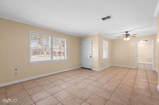 2710 Higgins Street, Shreveport, LA 71104