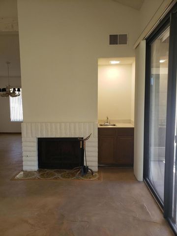 329 S Sierra Madre S, Palm Desert, CA 92260