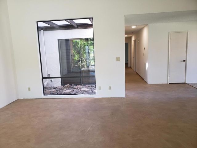 329 S Sierra Madre S, Palm Desert, CA 92260