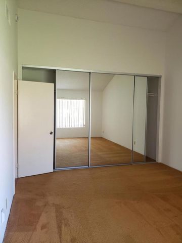 329 S Sierra Madre S, Palm Desert, CA 92260