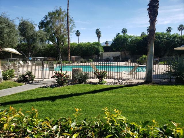 329 S Sierra Madre S, Palm Desert, CA 92260