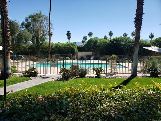 329 S Sierra Madre S, Palm Desert, CA 92260