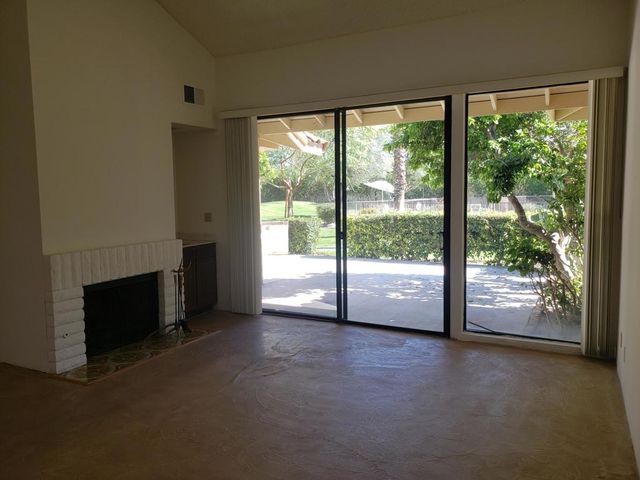 329 S Sierra Madre S, Palm Desert, CA 92260