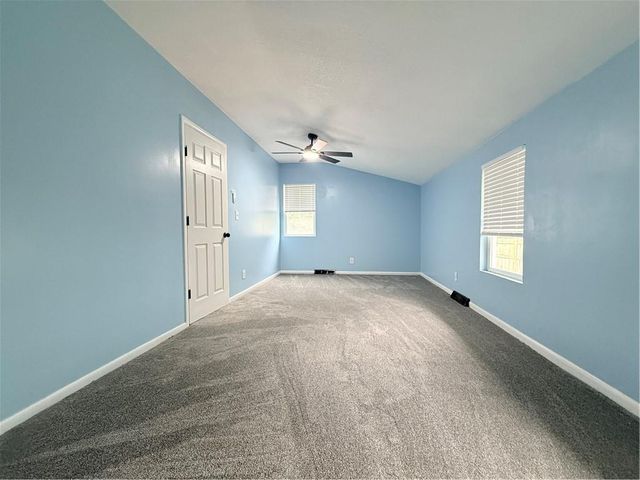 11221 Herrick Avenue, Kansas City, MO 64134