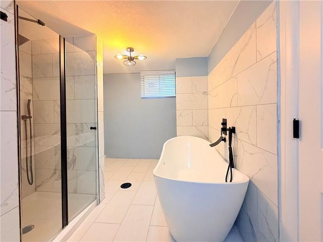 11221 Herrick Avenue, Kansas City, MO 64134