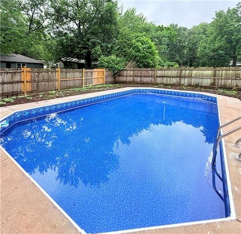 11221 Herrick Avenue, Kansas City, MO 64134