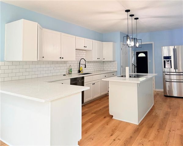 11221 Herrick Avenue, Kansas City, MO 64134