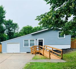 11221 Herrick Avenue, Kansas City, MO 64134