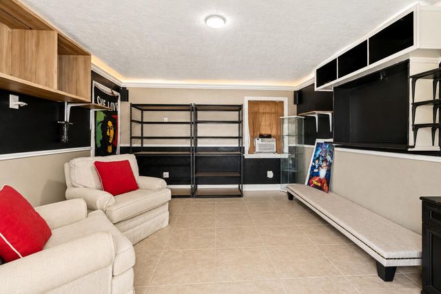 922 Peach Spring Drive, Houston, TX 77088