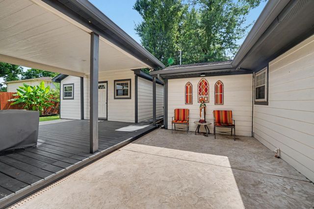 922 Peach Spring Drive, Houston, TX 77088