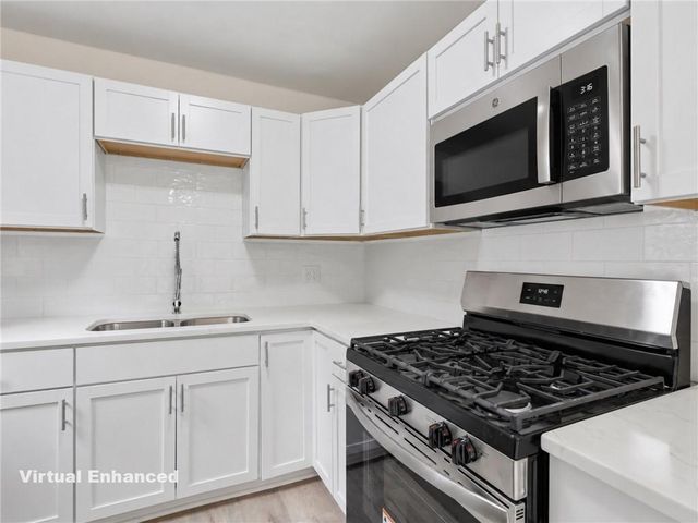 2309 S Crescent Avenue, Independence, MO 64052