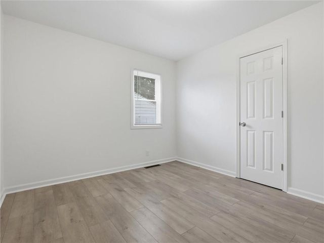 2309 S Crescent Avenue, Independence, MO 64052