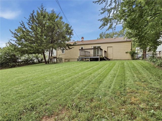 2309 S Crescent Avenue, Independence, MO 64052