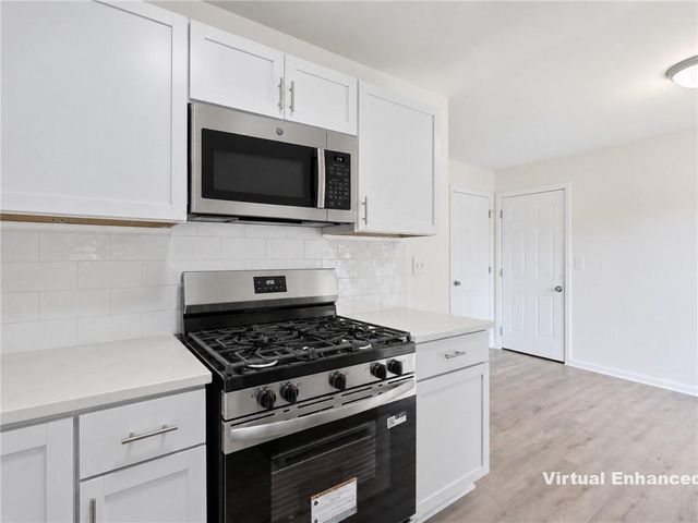 2309 S Crescent Avenue, Independence, MO 64052