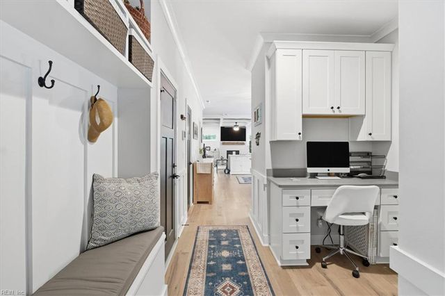 2768 Ashbys Bridge CT, Virginia Beach, VA 23456