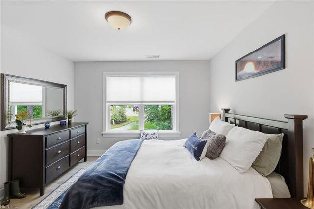 2768 Ashbys Bridge CT, Virginia Beach, VA 23456