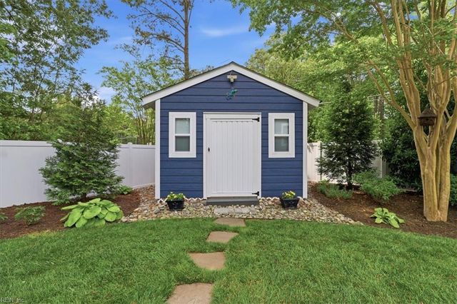 2768 Ashbys Bridge CT, Virginia Beach, VA 23456
