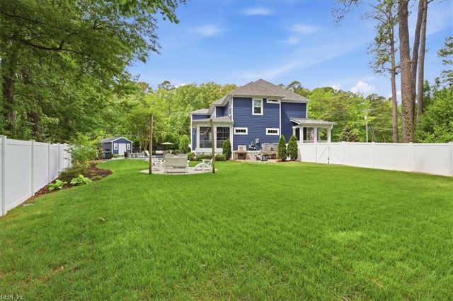 2768 Ashbys Bridge CT, Virginia Beach, VA 23456
