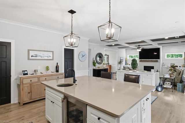 2768 Ashbys Bridge CT, Virginia Beach, VA 23456