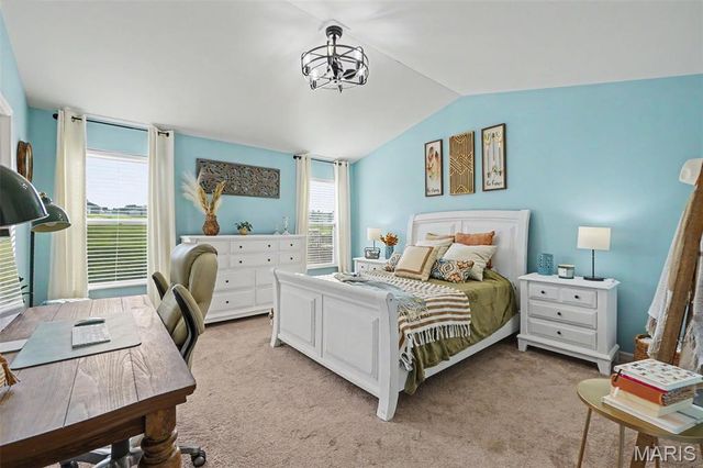 501 Micahs Way, Columbia, IL 62236