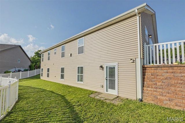 501 Micahs Way, Columbia, IL 62236