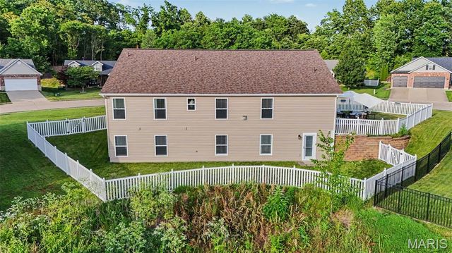 501 Micahs Way, Columbia, IL 62236