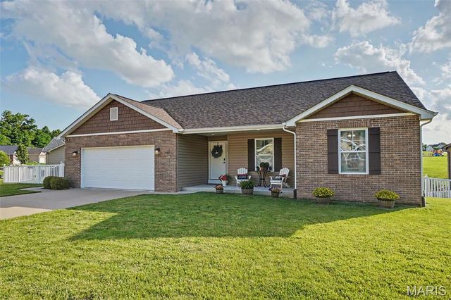 501 Micahs Way, Columbia, IL 62236