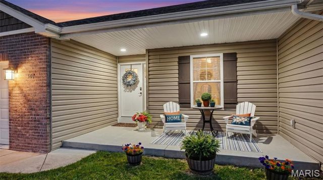 501 Micahs Way, Columbia, IL 62236