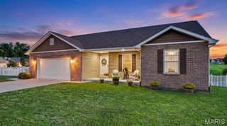 501 Micahs Way, Columbia, IL 62236