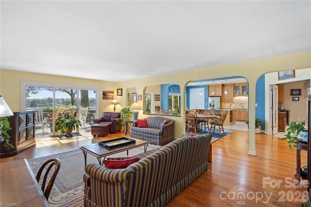 144 Riverside Court, Lexington, NC 27292