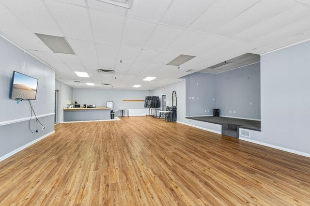 12992 Nicollet Avenue 102, Burnsville, MN 55337