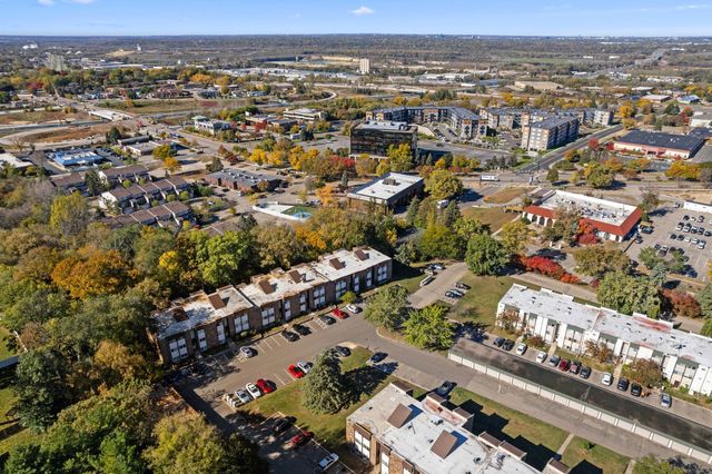 12992 Nicollet Avenue 102, Burnsville, MN 55337