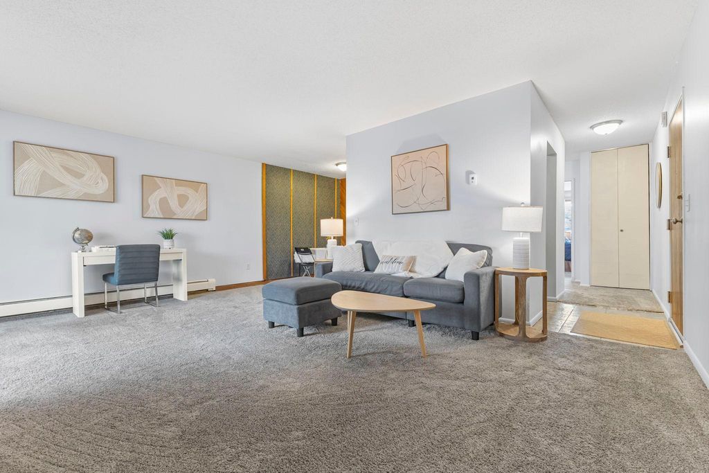 12992 Nicollet Avenue 102, Burnsville, MN 55337