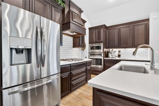 628 Lake Cove Drive, Little Elm, TX 75068