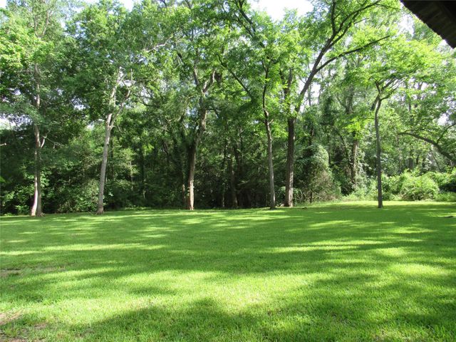 9491 Rocky Road, Bellville, TX 77418