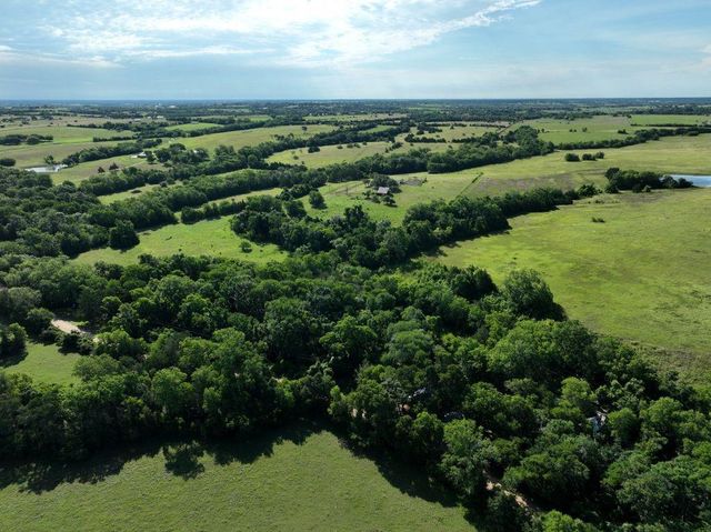 9491 Rocky Road, Bellville, TX 77418
