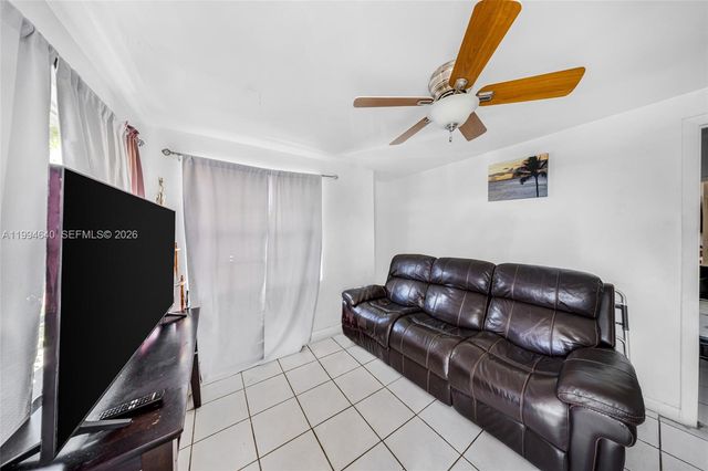 2223 NW 3rd St, Miami, FL 33125