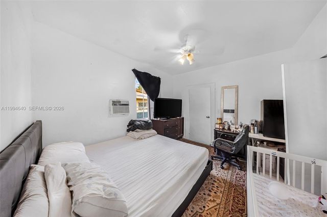 2223 NW 3rd St, Miami, FL 33125