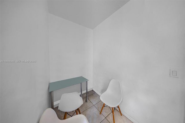 2223 NW 3rd St, Miami, FL 33125