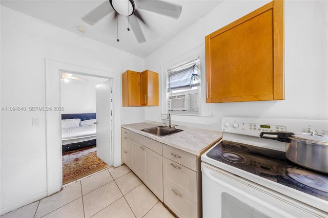 2223 NW 3rd St, Miami, FL 33125