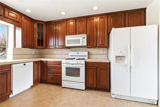 18785 Talisman, Hesperia, CA 92345