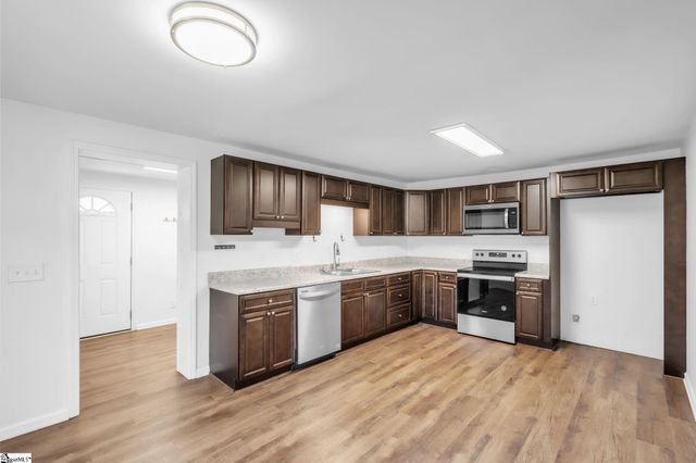 400 Fowler Road, Simpsonville, SC 29681