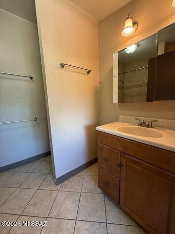 1419 E Linden Street, Tucson, AZ 85719