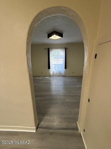 1419 E Linden Street, Tucson, AZ 85719