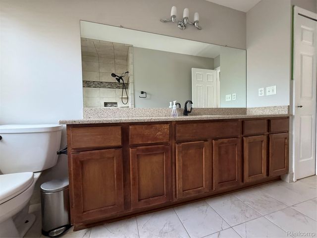 28948 Pinehurst Drive, Chesterfield Township, MI 48051
